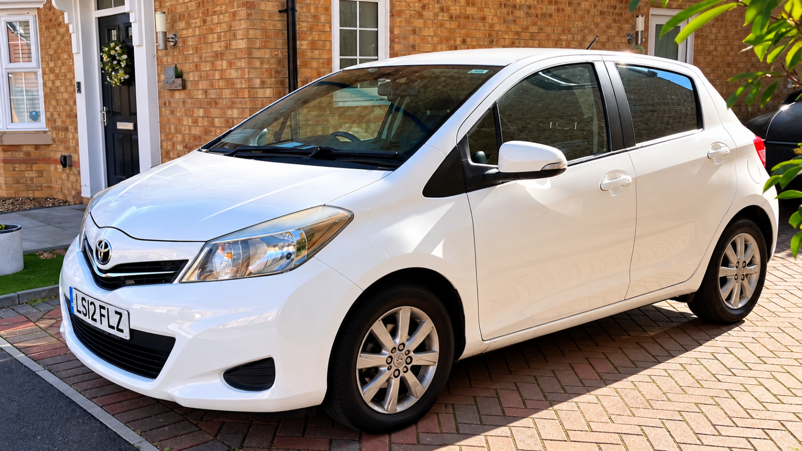 Yaris 2012 Automatic